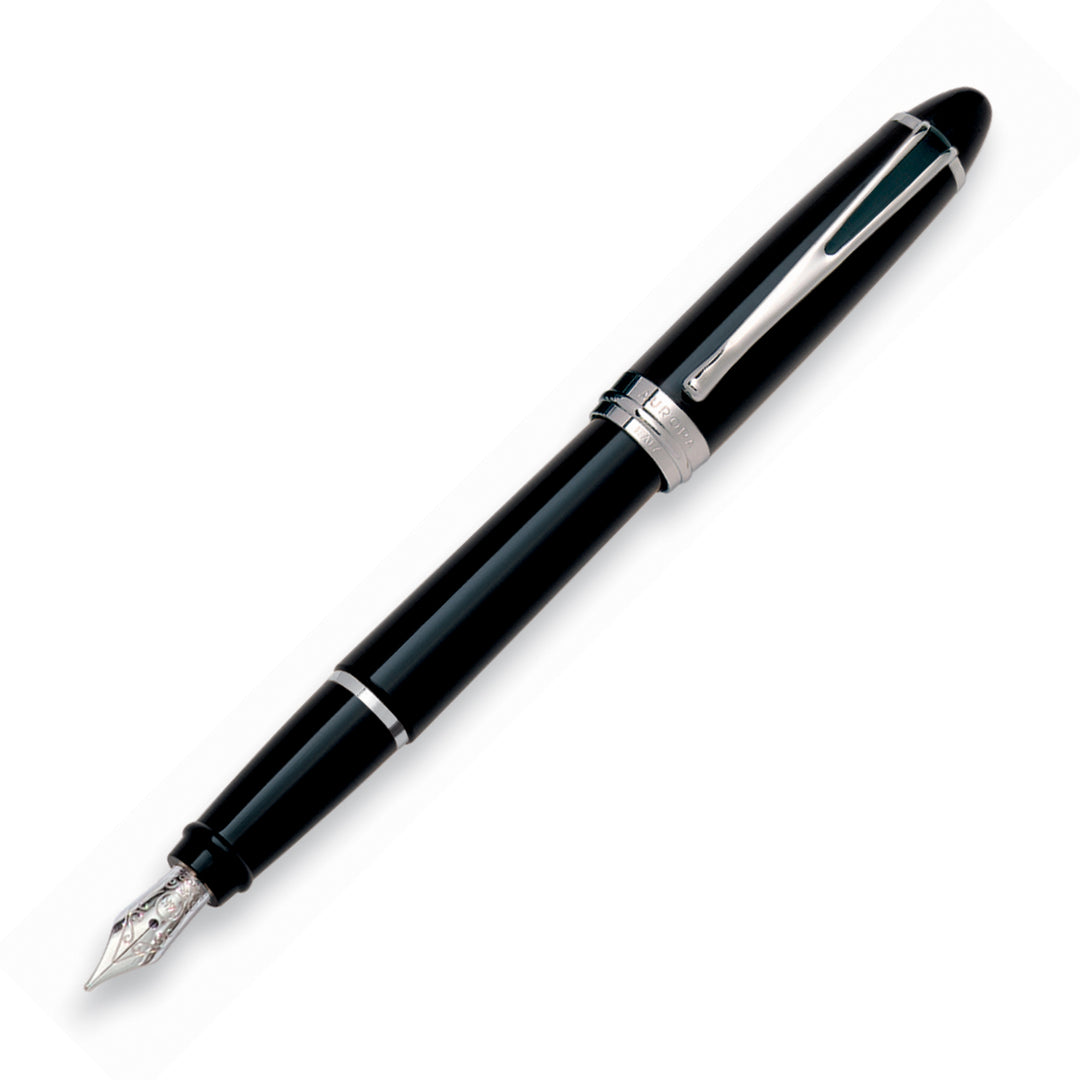 Aurora Ipsilon Deluxe Black with Chrome Trims Fountain Pen